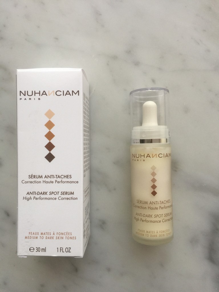 gommage contre ces taches brunes taches brunes Les taches brunes et leur solution avec les produits NUHANCIAM nuhanciam antitache 768x1024