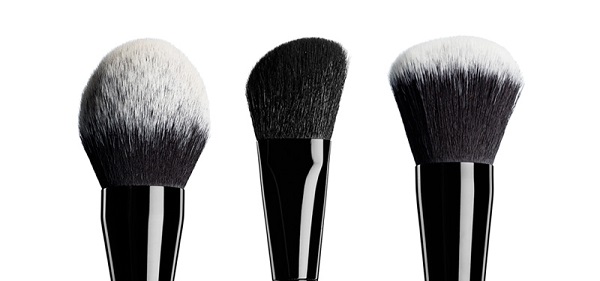 brushes bronzer Comment appliquer son Bronzer brushes