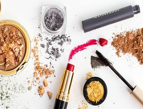 réparer Astuces pour réparer et sauver son maquillage broken makeup today 160119 tease b1d7e74e26f82c429a14423593189844 500x380
