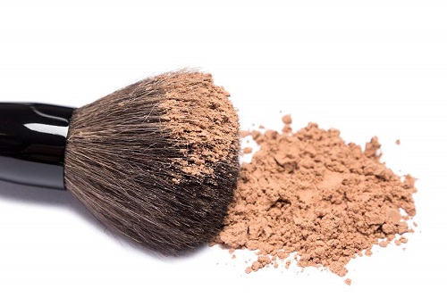 utilisations Les utilisations alternatives des produits de beauté powder